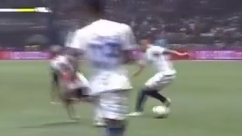 Cruzeiro volta a provocar Atlético nas redes e zomba com lance de lesão de Zaracho