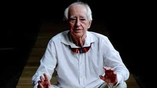 Zé Celso segue internado em estado grave