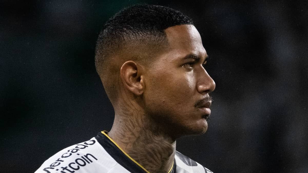 Entenda a situação de Zé Gabriel, antes descartado pela diretoria do Vasco