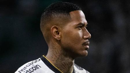 Zé Gabriel é titular do técnico Ramón Díaz