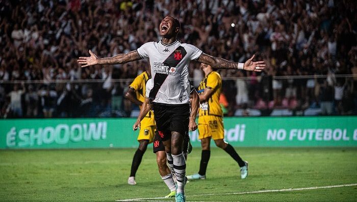 Vasco anuncia oficialmente a rescisão de contrato com volante do elenco