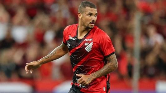 Zé Ivaldo acertou com o Cruzeiro e retornará ao clube no ano que vem