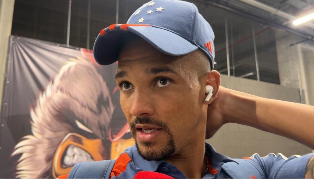 Zé Ivaldo, do Cruzeiro, revela 'bronca' de Larcamón no clássico: '1º tempo de m*'