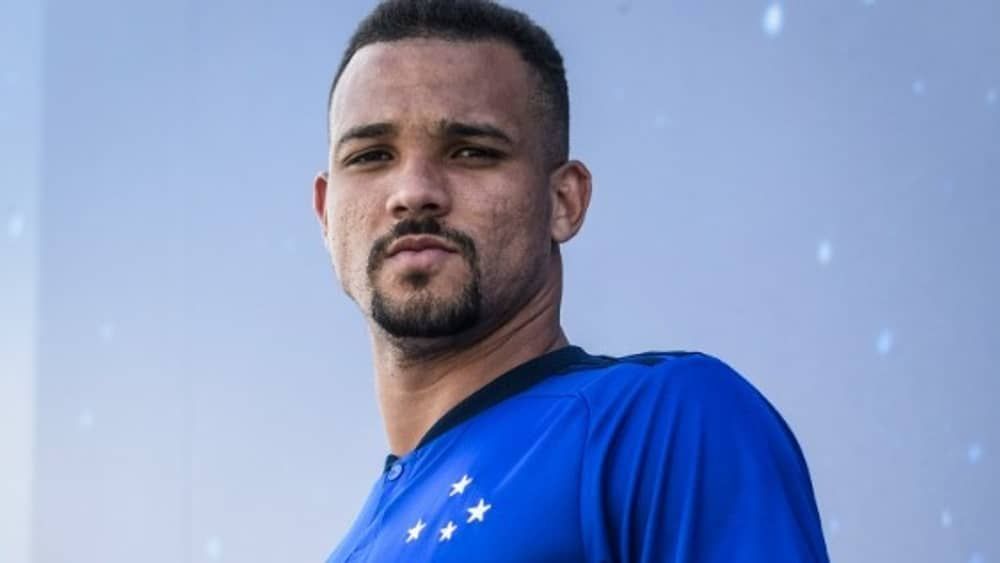 Cruzeiro oficializa Zé Ivaldo, que fica à disposição a partir de 2024