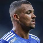 Cruzeiro encaminha contratação de zagueiro Zé Ivaldo para 2024
