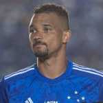 Expulso, Zé Ivaldo recebe sétimo cartão em 2024 e vira desfalque no Cruzeiro