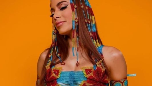 Zé Neto diz que Anitta é poderosa