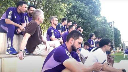 Zé Ricardo acompanha jogo entre Cruzeiro e Atlético pelo Mineiro Sub-20