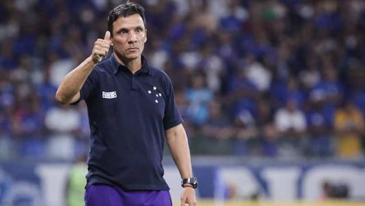 Zé Ricardo aprovou atuações do Cruzeiro diante do Atlético e do Bahia