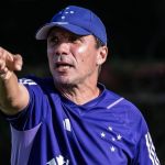 Cruzeiro escalado com três novidades para enfrentar o Atlético; veja time