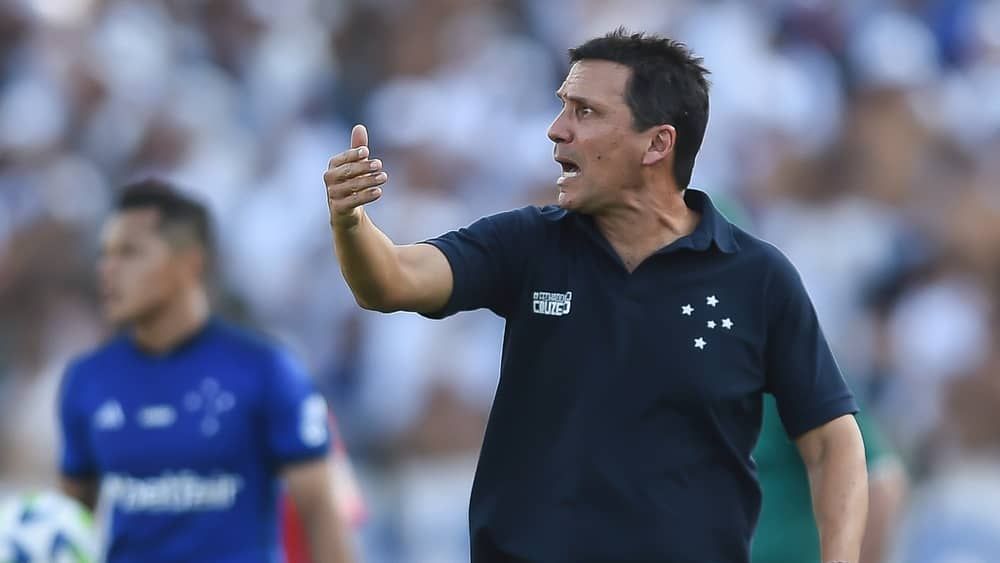 Cruzeiro: diretor comenta demissão de Zé Ricardo e destaca insatisfação com postura do time