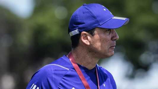 Zé Ricardo espera dar mais confiança para o Cruzeiro voltar a balançar as redes