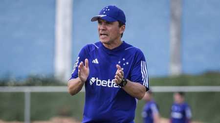 Zé Ricardo estreará pelo Cruzeiro no duelo com o Santos, na Vila Belmiro