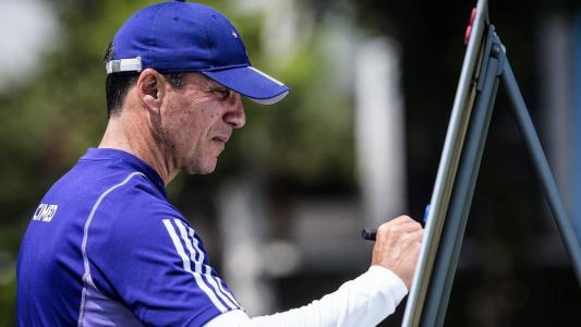 Zé Ricardo inicia preparação para partida contra o Cuiabá, pelo Brasileiro