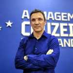 Cruzeiro anuncia a contratação do técnico Zé Ricardo