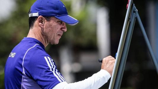 Zé Ricardo promete muito trabalho para mudar atual cenário no Cruzeiro