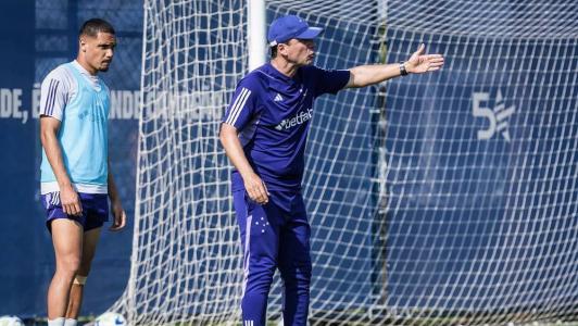 Zé Ricardo relacionou 23 jogadores do Cruzeiro para jogo com Internacional