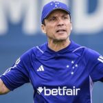 Zé Ricardo fica ou sai do Cruzeiro? Reunião na Toca termina com impasse