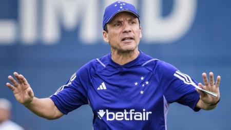 Zé Ricardo segue com futuro incerto no Cruzeiro