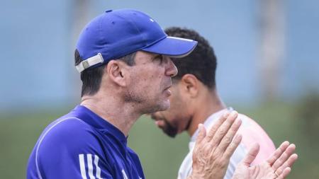 Zé Ricardo, técnico do Cruzeiro