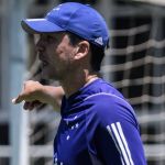 Comentarista da Itatiaia revela conversa com Zé Ricardo, do Cruzeiro