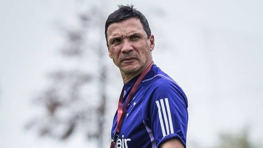 Zé Ricardo tenta conduzir o Cruzeiro à próxima edição da Copa Sul-Americana