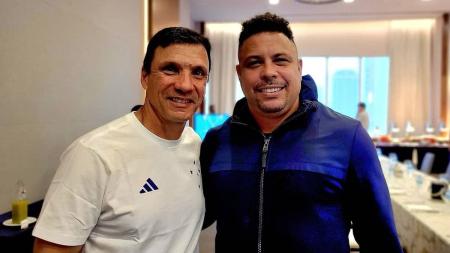 Zé Ricardo teve primeiro contato com Ronaldo ainda no hotel, em Santos