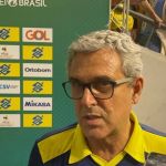 Zé Roberto exalta evolução do Brasil em título Sul-Americano: 'Me deixa mais tranquilo'