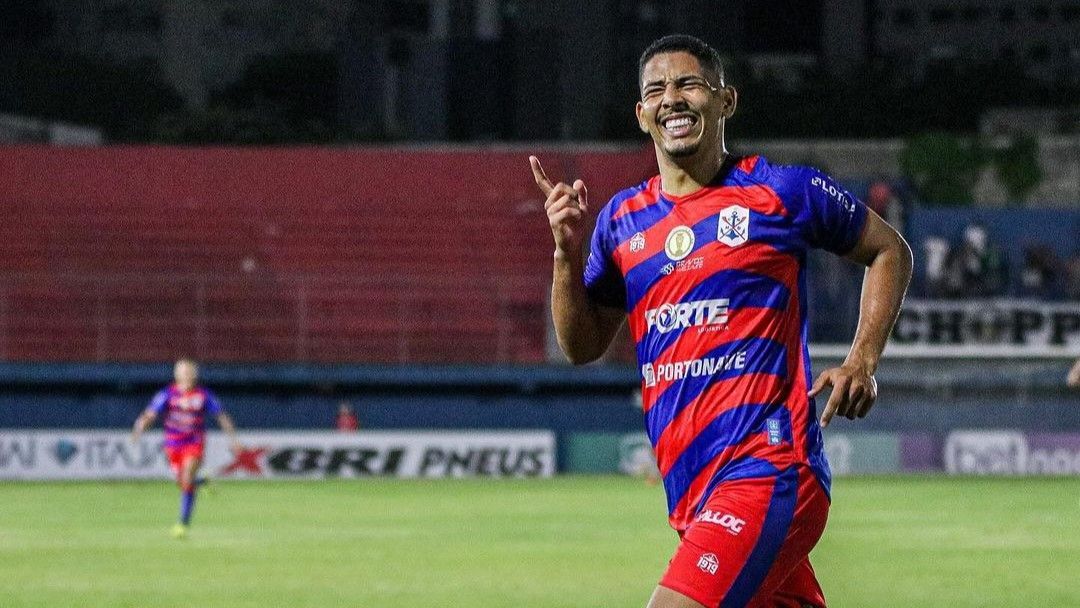 Promessa negociada pelo Cruzeiro faz gol contra o Vasco na Copa do Brasil