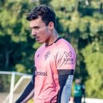 Vitória anuncia 'pacotão' com seis renovações de contrato para 2024