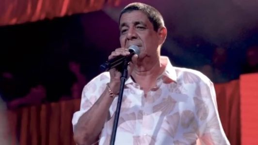 Zeca Pagodinho durante apresentação em São Paulo