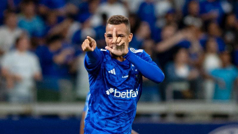 'Xerife' do Cruzeiro, Zé Ivaldo vive melhor momento ofensivo da carreira