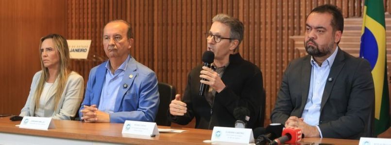 Celina Leão (PP-DF), Jorginho Mello (PL-SC), Romeu Zema (Novo-MG) e Cláudio Castro (PL-RJ) durante encontro de governadores no Rio de Janeiro