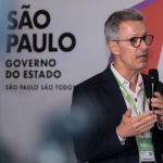 'Carro elétrico é ameaça a nossos empregos', diz Zema em São Paulo