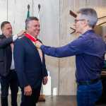 Zema recebe Damião na Cidade Administrativa e entrega Medalha da Inconfidência