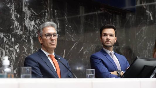 Zema e o presidente da Assembleia, Tadeu Martins Leite