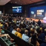Em congresso conservador, Zema pede união da direita para 2024 e critica gestão petista