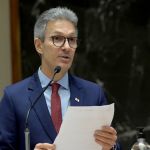 Zema tenta empréstimo de R$ 1 bilhão junto a banco presidido por Dilma