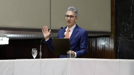 Zema tomou posse para um segundo mandato neste domingo (1º)