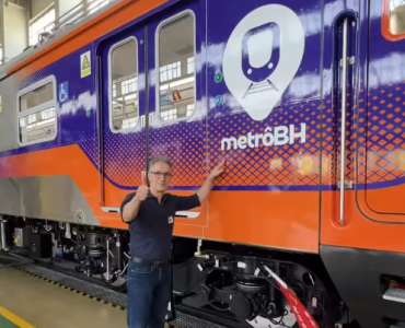 Governador de Minas Gerais, Romeu Zema, em agenda pela China, onde são fabricados os trens do novo metrô de BH