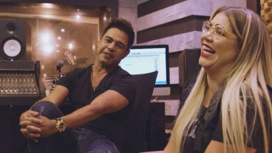 Zezé Di Camargo e Marília Mendonça cantam juntos a música 'Você Não É Mais Assim', que será lançada nesta quinta (11), às 21h