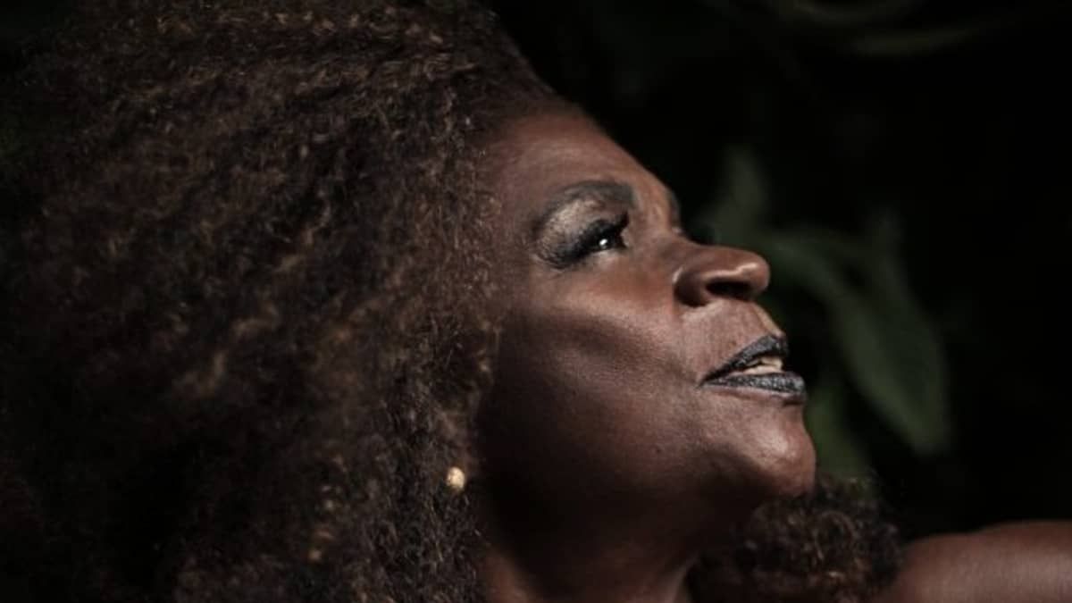 Museu de Mariana inicia agenda cultural em bate-papo musical com Zezé Motta