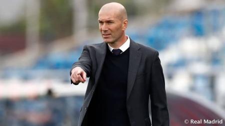 Zinedine Zidane tem o sonho de comandar a seleção do seu país