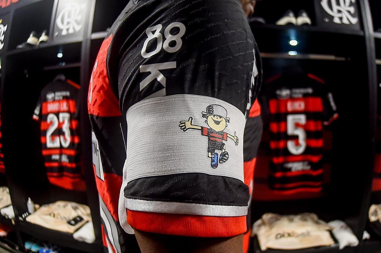 Flamengo faz homenagem a Ziraldo em uniforme da final do Carioca