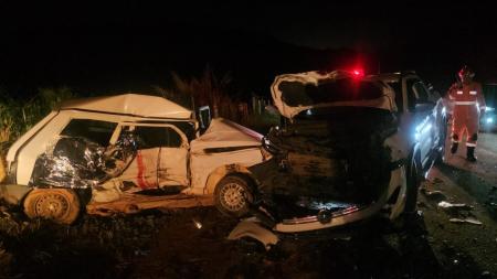 Os três mortos estavam no Fiat Uno