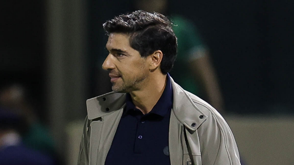 Abel cita domínio do Palmeiras sobre o São Paulo e projeta final do Paulistão