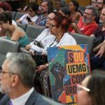 Insatisfeitos com salários, professores universitários de MG ameaçam greve