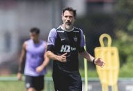 Atlético treina, e meio-campista avança em recuperação de lesão