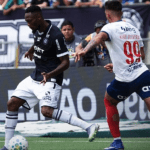 De virada, Remo goleia Bahia e deixa lanterna do Brasileirão