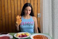 Rosalía tem diagnóstico revelado após deixar palco de forma inesperada